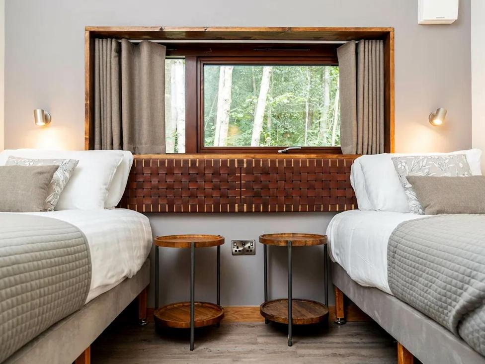 Keldy Forest Cabins - Forest Holidays بيكرينغ المظهر الخارجي الصورة